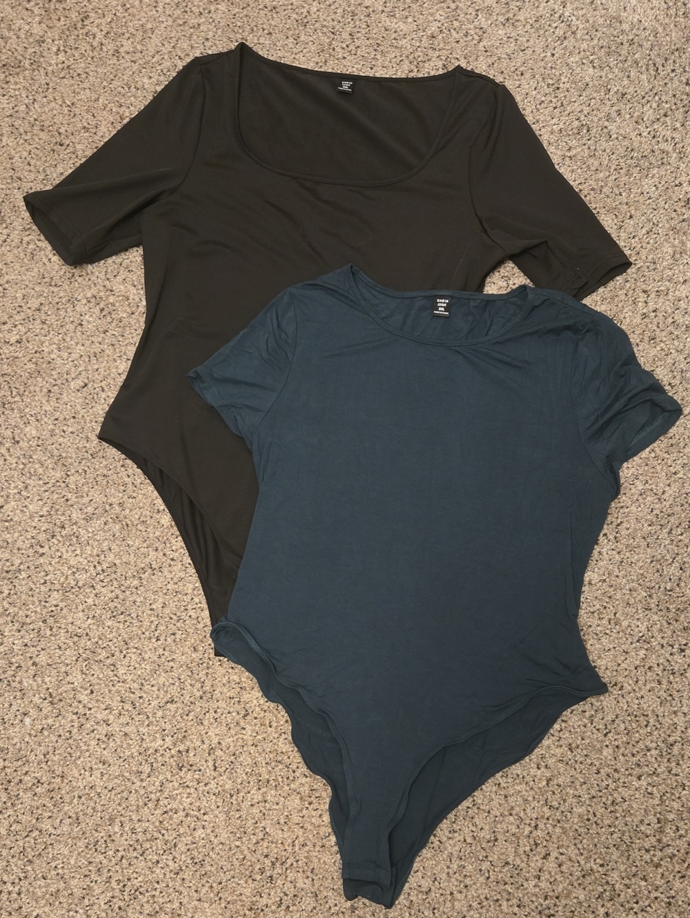 2 Piece Lot - Women’s 2XL Scoop Neck Short Sleeve Bodysuits - Black and Teal